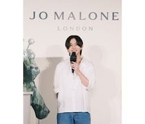 山田涼介、爽やかな白シャツ姿で登場！新作フレグランス「シー ソルト ＆ ベルガモット」を発表