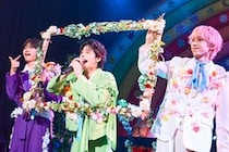THE SUPER FRUIT、中毒性100%な新曲「もちもちメンタルッ！」の初披露も！色とりどりの個性と新曲でフルファミを魅了！『ONE FLOWER HALL TOUR2026』東京セミファイナル公演＜ライブレポート＞