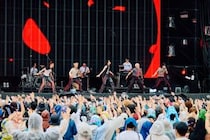 STARGLOW、「SUMMER SONIC 2026」初出演！最新曲「Drivin' My Life」など全7曲を熱唱