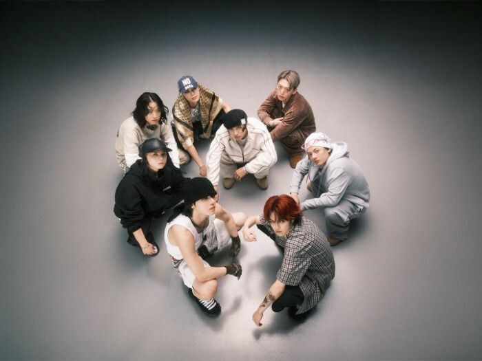ONE OR EIGHT、ファンとの絆を歌う新曲「INVINCIBLE」先行配信！「君がいるから、僕らは無敵になれる」