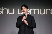 横浜流星、シュウ ウエムラ表参道ヒルズ本店オープニングイベントに登場！原点と進化を語る