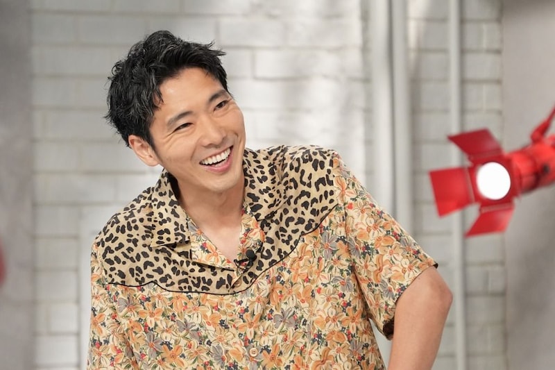 柄本佑「誰よりも芝居が好きな父の背中を見て育った」