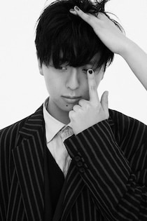 友成空、新曲「ノーマル」配信リリース＆自身初のストーリー原案MV公開！
