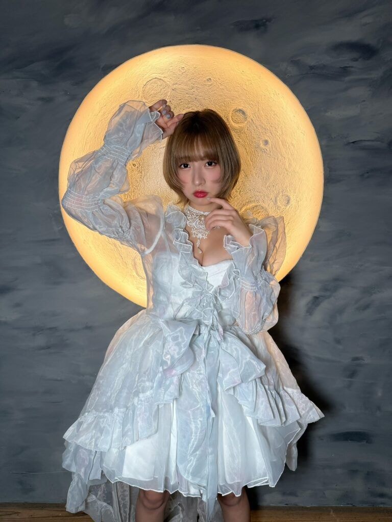 「アイドルみたいに可愛くてロックなシンガーソングライター」こと香野子、改名3周年記念ライブ開催