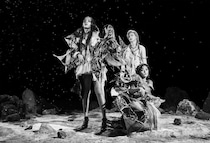 女王蜂、新曲「星」7/5先行配信8/5CD発売！ TVアニメ『天幕のジャードゥーガル』ED