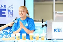 丸山桂里奈、夫・本並健治とのサッカー談義明かす　ユニークな“手紙”で会場も笑顔に