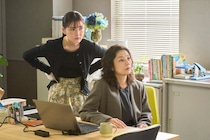『さよならノワール』第3話　女装姿で死亡した介護士の“もう一つの人生”とは　小池栄子らが真実に迫る