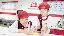キッザニア東京「お菓子工場」リニューアル　横澤夏子がセレモニーに登場