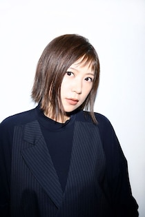 絢香、デビュー20周年記念ベストアルバム「20 Lights – The Collection-」（9/9発売）より「ありがとうの輪」ライブ映像公開！