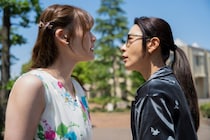 鈴木紗理奈演じる紗都が不倫疑惑の相手宅へ乗り込む　『おちたらおわり』第5話でタワマン・ママ友バトルが激化
