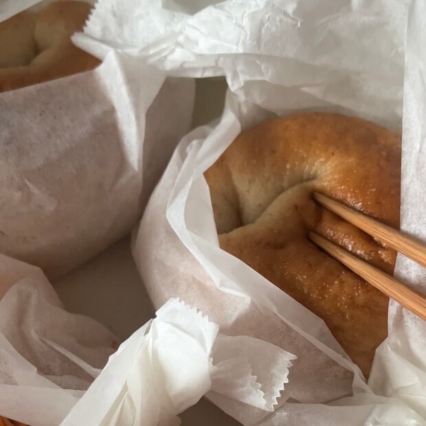 フライパン蒸しでベーグルと蒸し卵