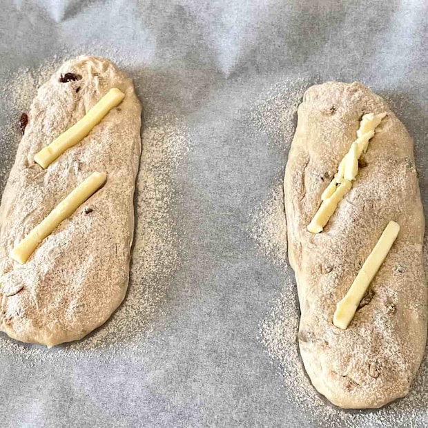 「全粒粉のナッツバゲット」レシピ