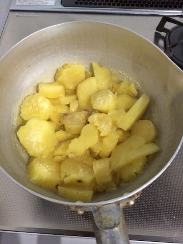 山本ゆりさんの「スイートポテトケーキ」レシピ