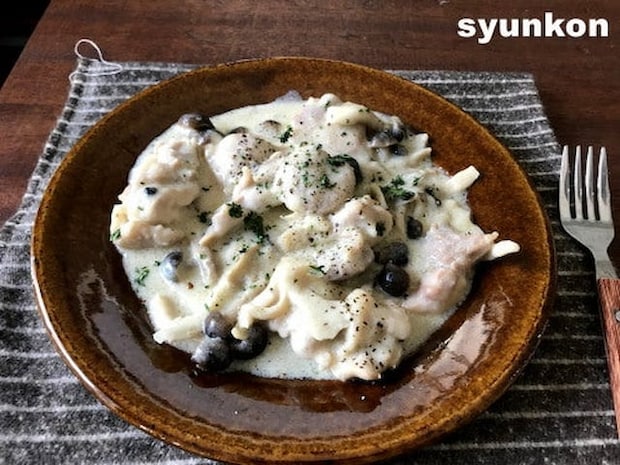 山本ゆりさんの「鶏ときのこのクリーム煮」レシピ