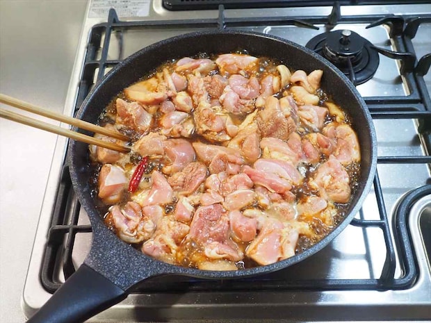 フライパン一つで鶏もも肉1㎏のポン酢煮