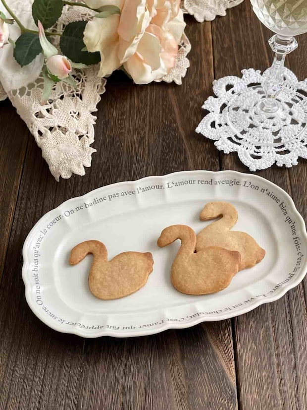 「全粒粉の薄焼きクッキー」レシピ