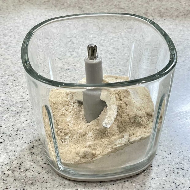 「全粒粉の薄焼きクッキー」レシピ