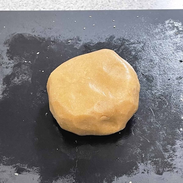 「全粒粉の薄焼きクッキー」レシピ