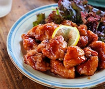 ご飯のおかわり必至！ガツンとおいしい「ガリバタチキン」