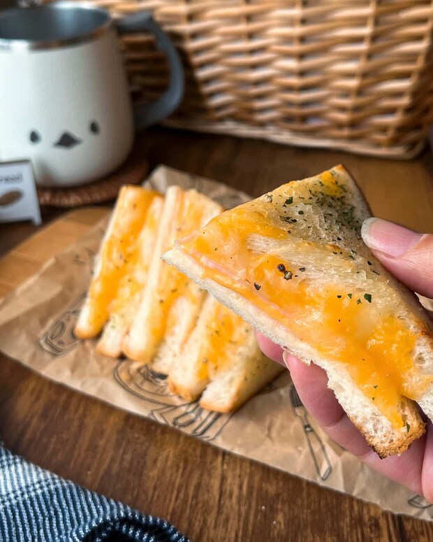 カリカリやみつきハムチーズサンド
