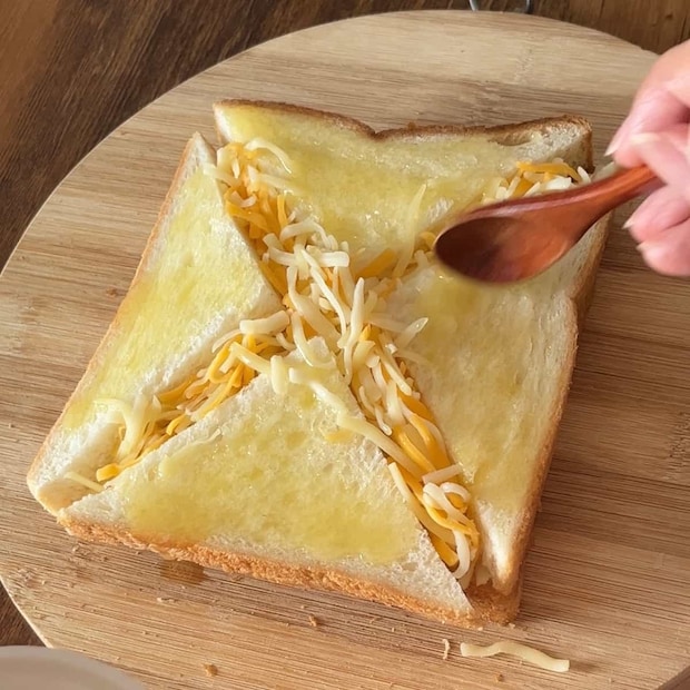 カリカリやみつきハムチーズサンド