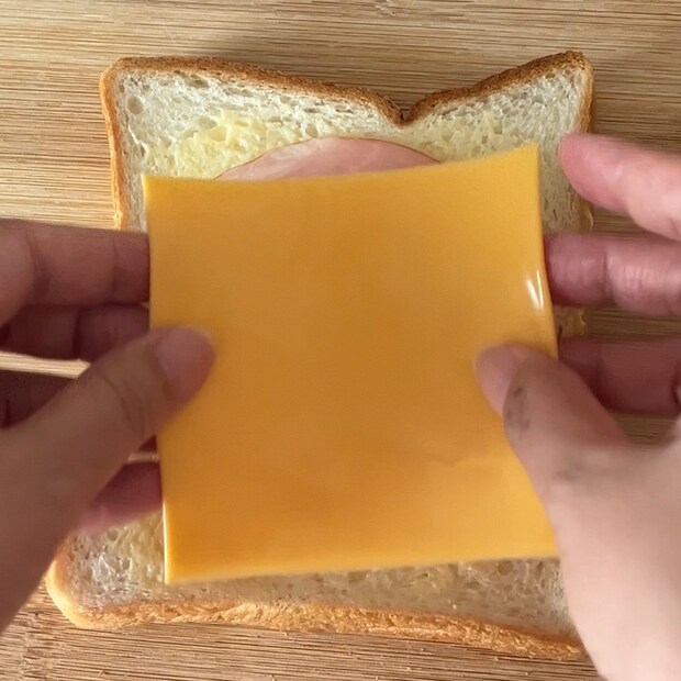 カリカリやみつきハムチーズサンド