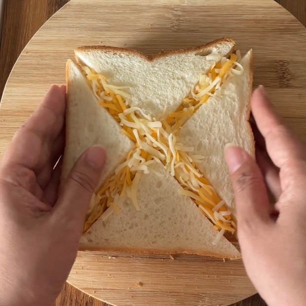 カリカリやみつきハムチーズサンド