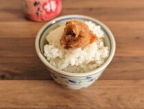 旨酸っぱさがたまらない！カルディの「梅めんたい」が新米にもぴったり