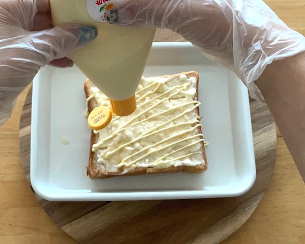 「韓国風ガーリックトースト」レシピ