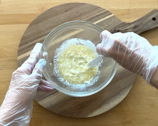 「韓国風ガーリックトースト」レシピ