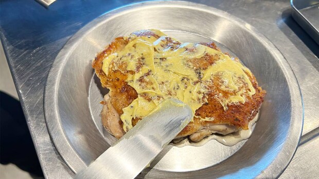 鶏もも肉のディアブル風-工程09