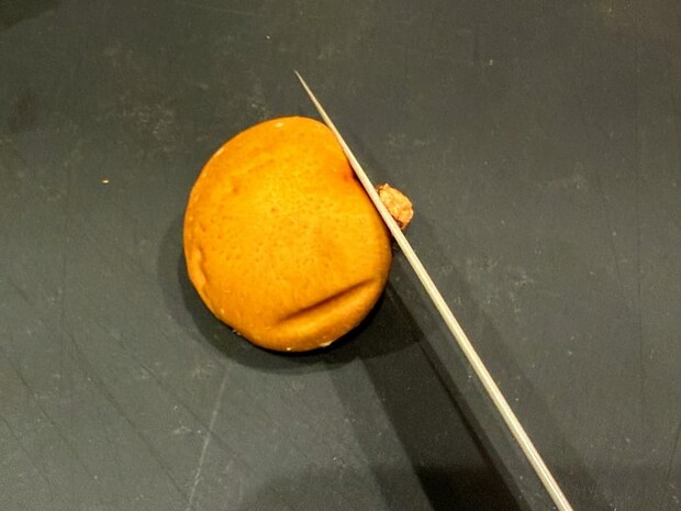 石突を切り落とす