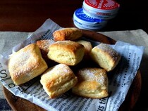 トースターで簡単！材料4つで作れるサクふわ「ホットビスケット」レシピ