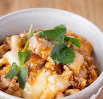 ランチにも◎おかず不要で助かる！もあいかすみさんの「どんぶり」レシピ