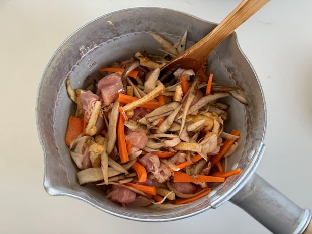 混ぜてから火にかける