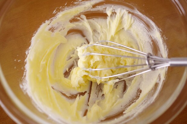 ホットケーキミックスで簡単「ハロウィンミイラのケーキ」レシピ