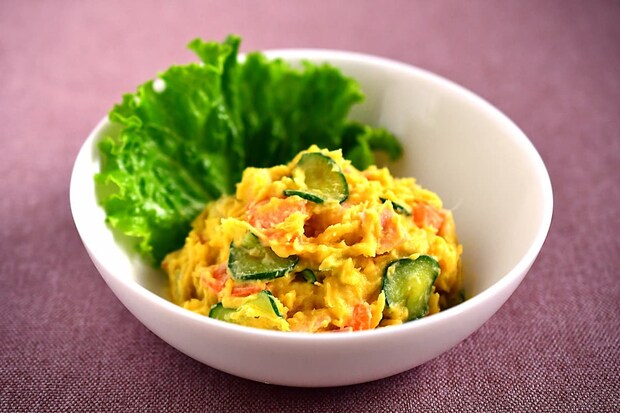 さつまいもペーストを使ったポテトサラダ