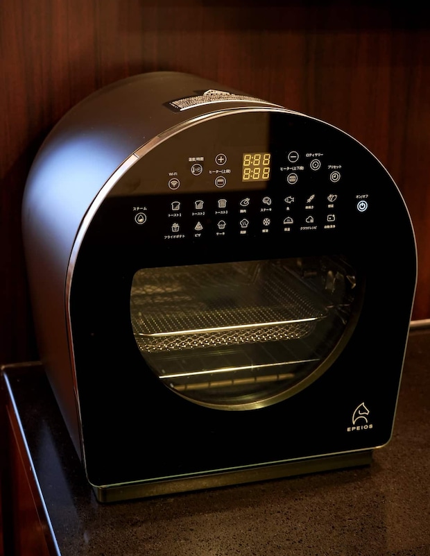 放っておくだけでプロの味！人気料理家がほれ込んだ「エペイオス ノンフライオーブン」の実力