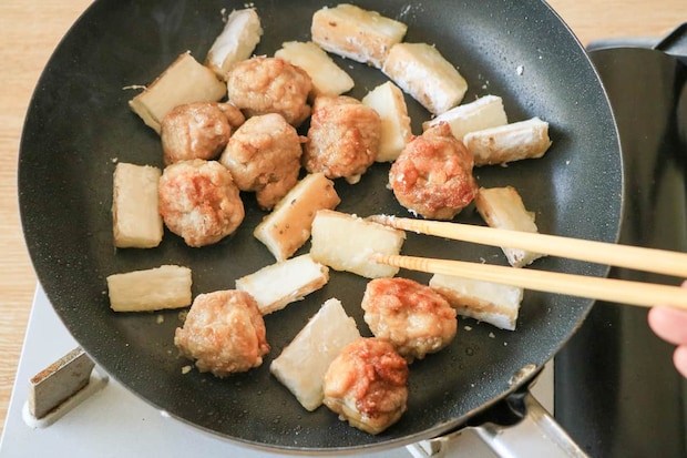 豚こま団子と長芋の黒酢あん