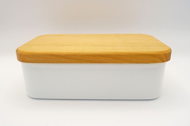 野田琺瑯 バターケース　デザイン