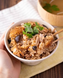 おかわり必至のおいしさ！旨味たっぷり「きのこの炊き込みご飯」