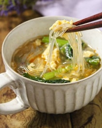 ヘルシーなのに食べ応えあり♪体がぽかぽか温まる「春雨スープ」