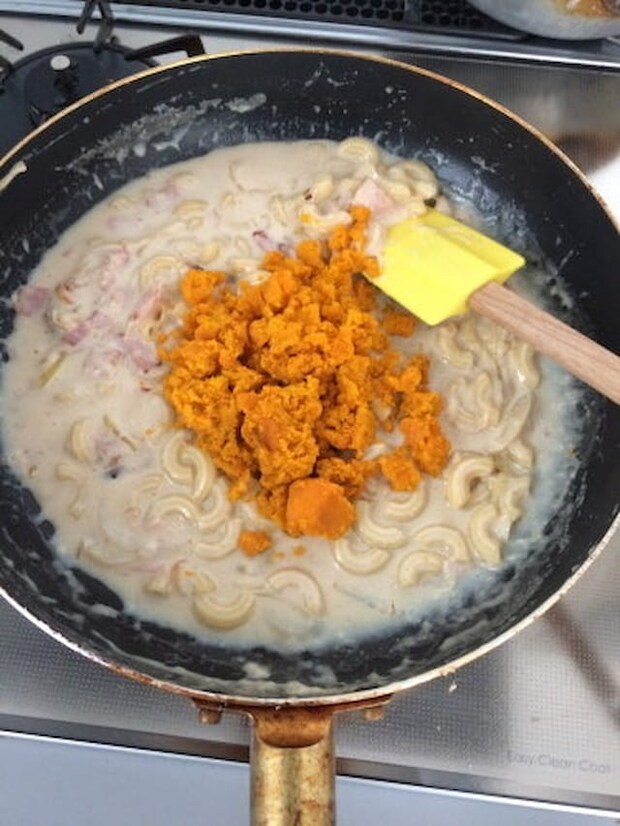 山本ゆりさんの「かぼちゃとひき肉のマカロニグラタン」レシピ