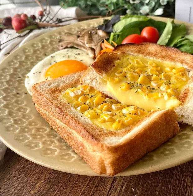 市販のスープの素をアレンジ！大人も子どももハマる「コンポタトースト」の作り方