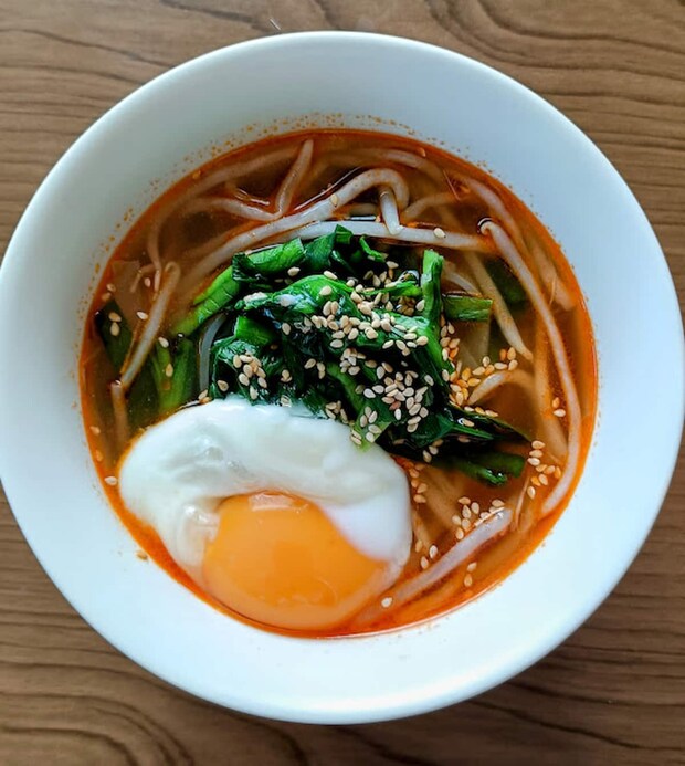 盛岡温麺　ユッケジャンスープ