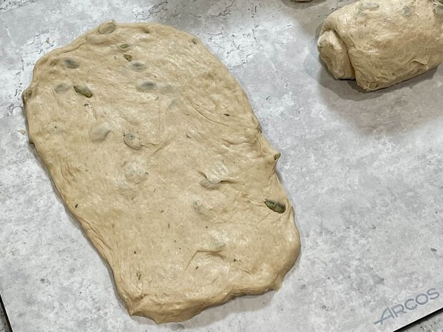 「パンプキンシードの全粒粉食パン」レシピ