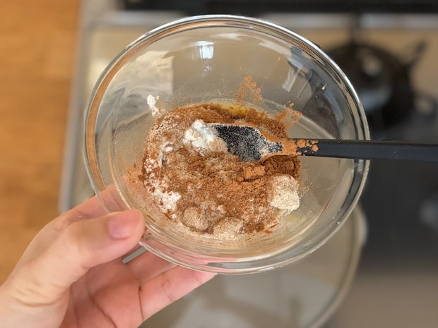 シナモンロール　フライパン　パン作り　簡単パンレシピ