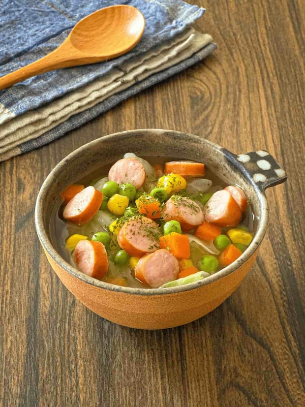 「カラフルおかずのコンソメスープ」レシピ