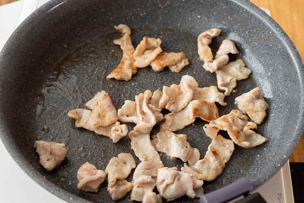 「豚肉ときのこのこっくりみそビーフン」レシピ