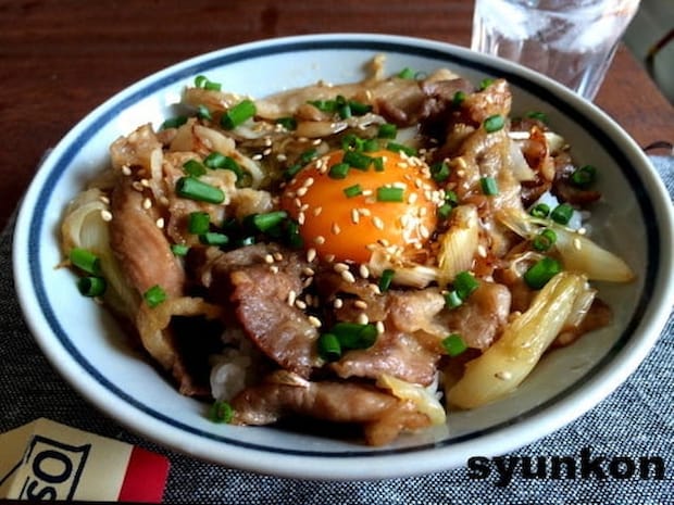 山本ゆりさんの「がっつりスタミナ丼」レシピ